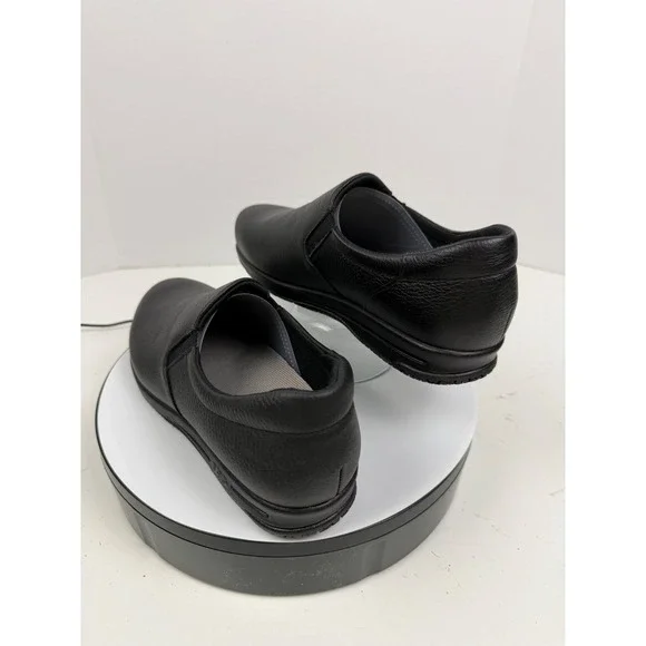 SAS Water Resistant Black Slip On Leather Grip Orthopedic Comfort Shoes Women 9M